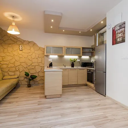 Superior Panska, 2 Rooms, 1 Bedroom, Metro! 24h Reception!